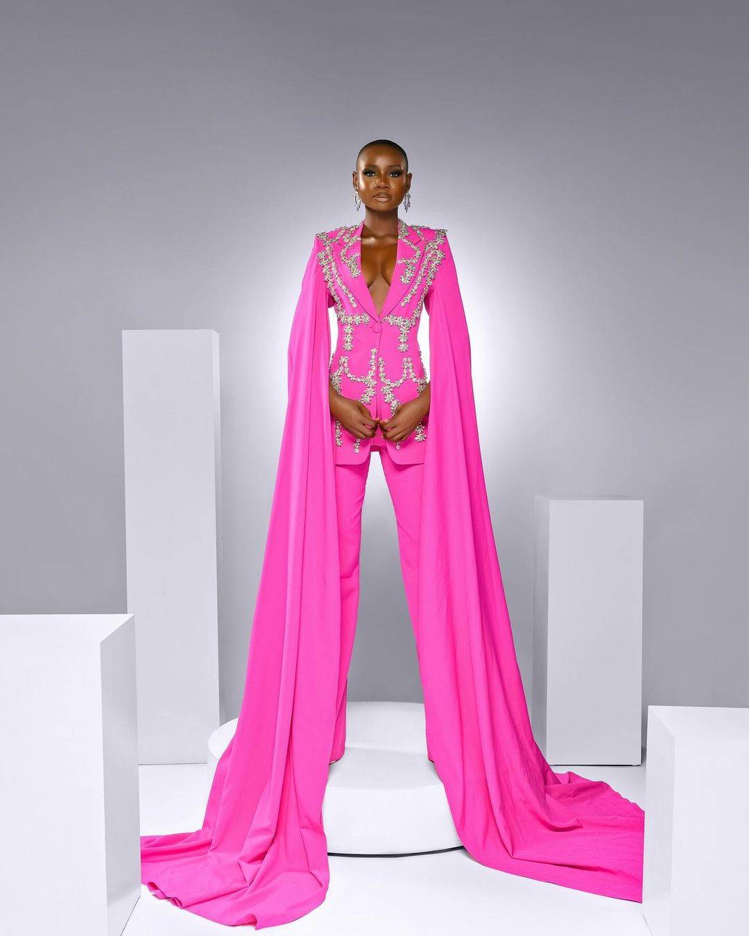 Fashion Beading Women Blazer S - Women Formal Wear With Tie のレビューと価格