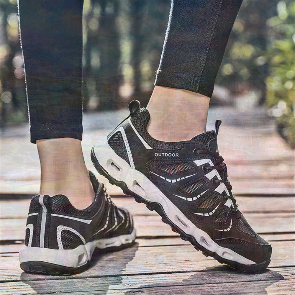 Sumer Round Tip Silver Sneaker - Women Formal Wear With Tie のレビューと価格