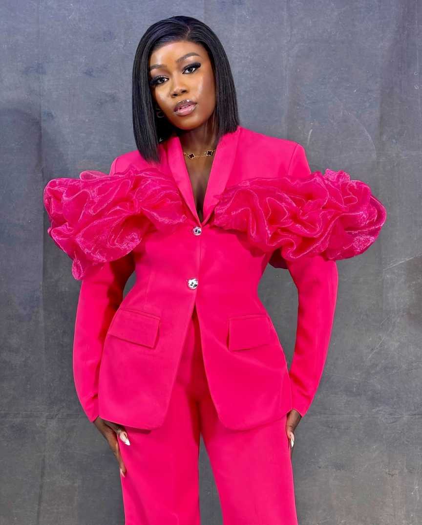 Customized Hot Pink Women Pant - Women Formal Wear With Tie のレビューと価格
